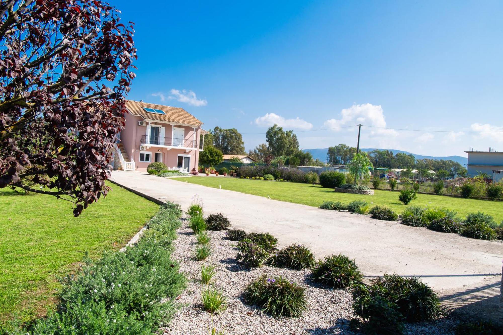 Ruellia Luxury Apartments Kalligoni Exteriér fotografie